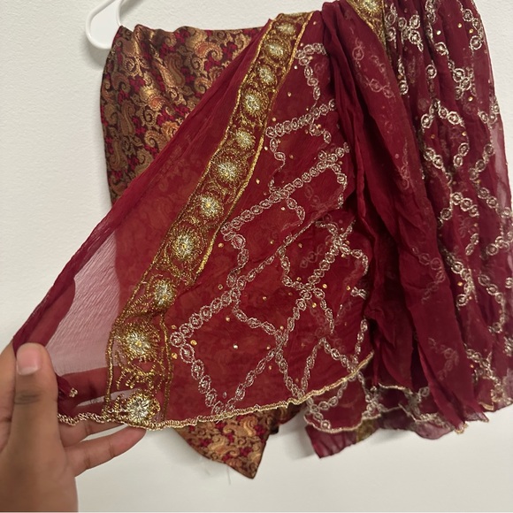 Lime Green and Red Three-Piece Salwar Kameez Heavy Stonework Outfit Size Large - Picture 10 of 12